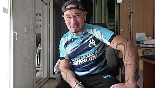 SEXY HURE MIT DICKEN MÖPSEN WIRD ROH VON MUSCHI UND ANAL OHNE GUMMI GEFICKT