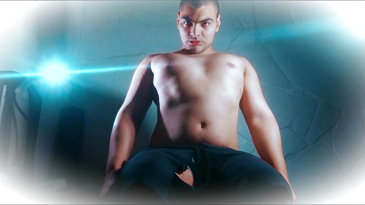Cristopher Rebellato Alexis - 18 Centimeter Penis Masturbation