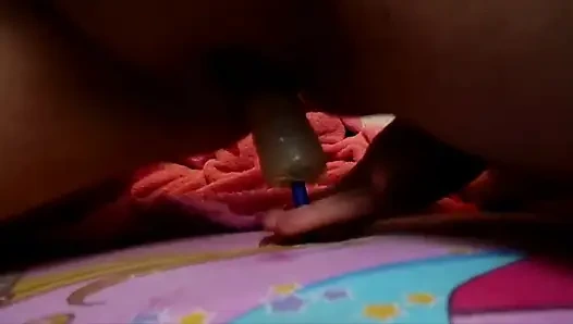 Islak orospu kendini seviştirdi