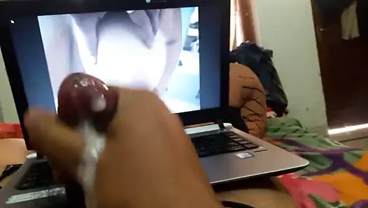 Aarushi'ye saygı duruşu ( sexymod24 ). büyük kavunlu kız