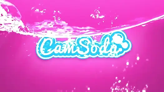 Die vollbusige zierliche stella cox spreizt perfekten arsch für ihren doppeldildo