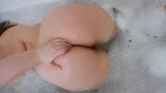 Big booty milf takes bath and masturbates