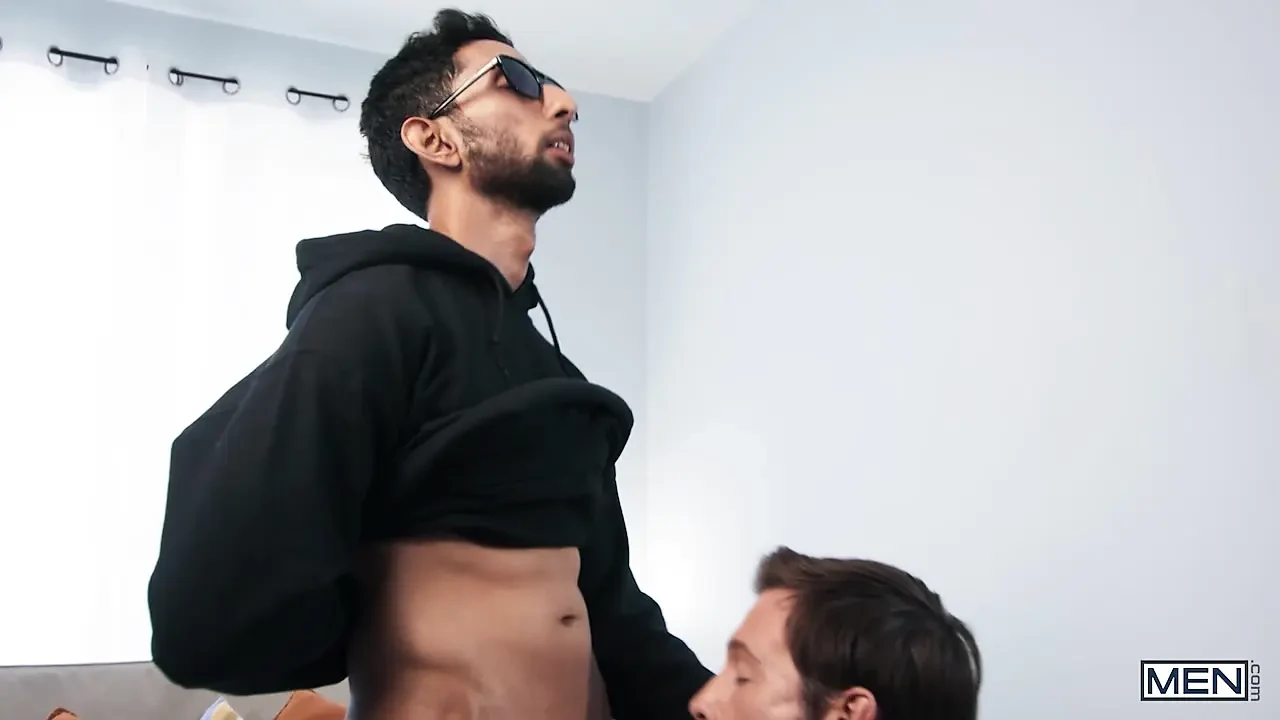 谨慎的Dl的首次男人