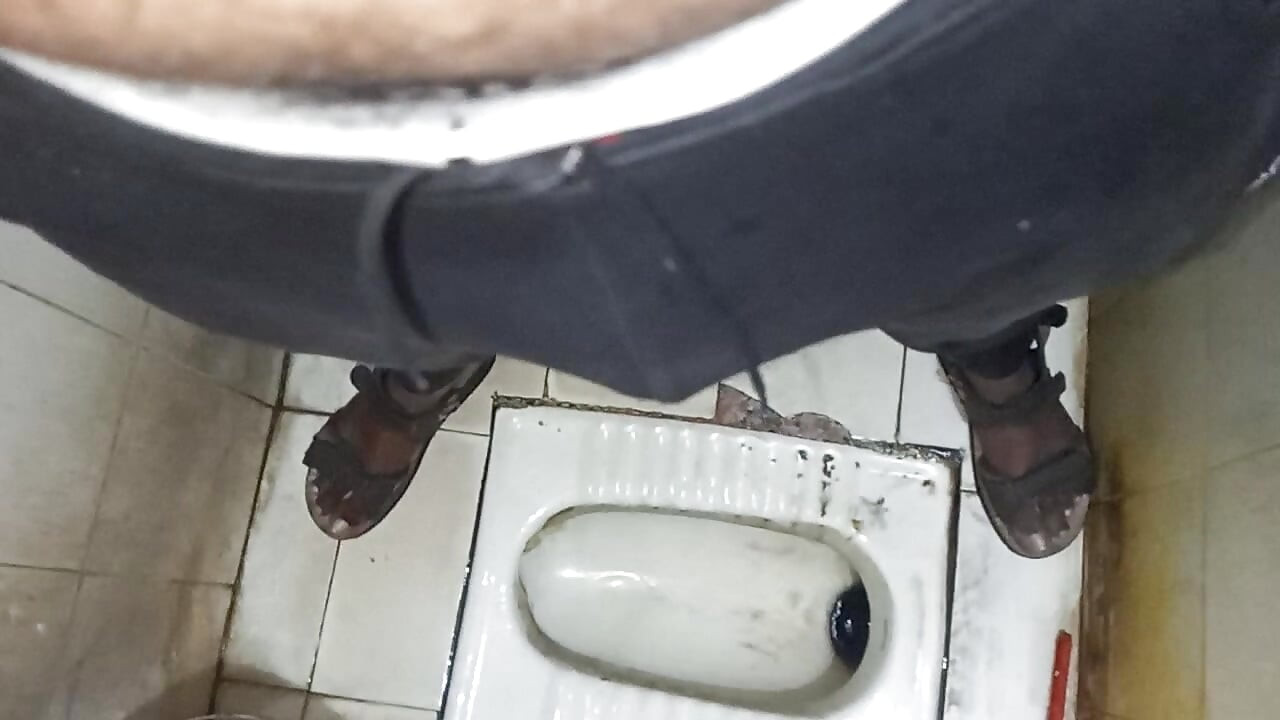 Masterbtion ngoài trời