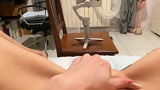 POV-MASTURBATION VON MEINEM BITTEREN UND FEUCHTEN FINALE AM ENDE