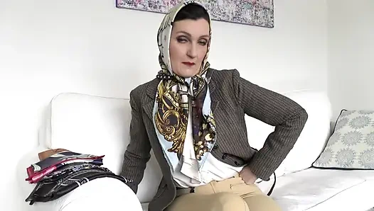 Saten sürtüğüm için yaramaz günlük görev, Bayan Victoria Valente