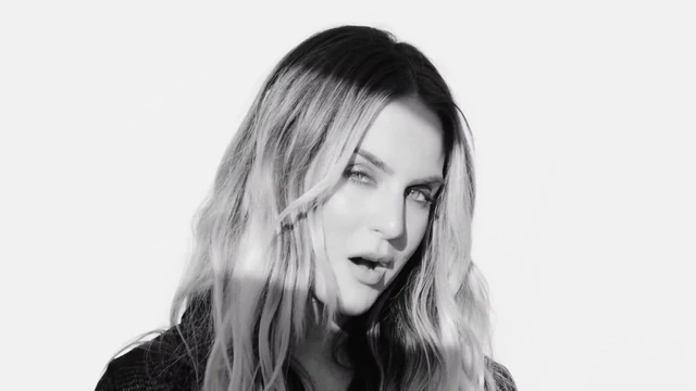 Sexy JoJo - Lonely Hearts