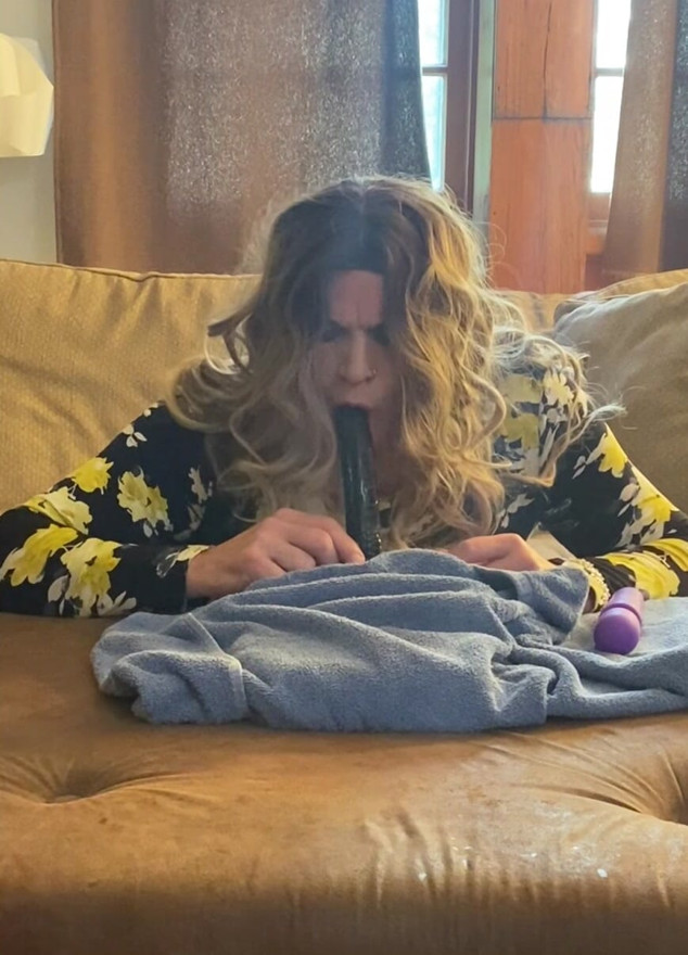 Chloe sucking