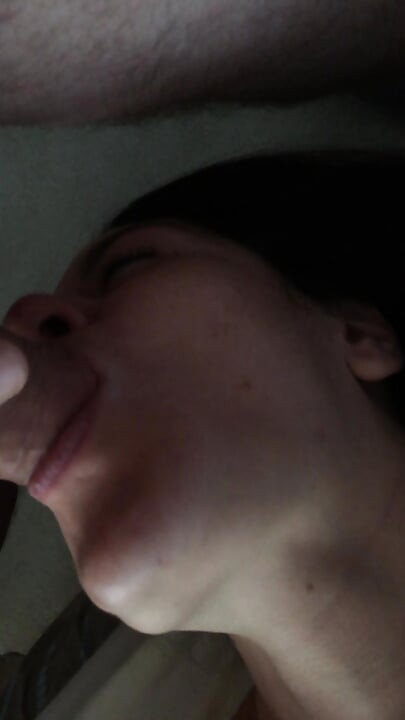 Obciąganie nad łóżkiem