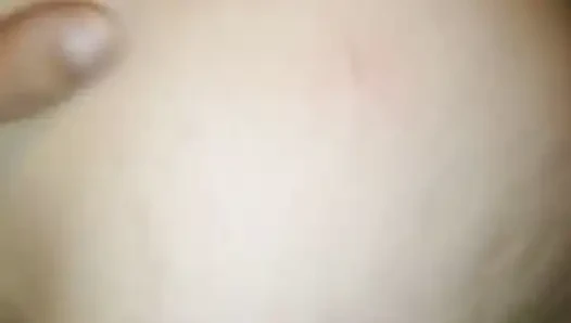 Kırmızılı evli kadın
