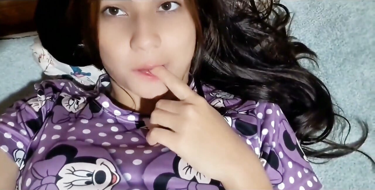 Tot ce nu vezi aici, vei gasi numai acolo! Fotografii și videoclipuri intime, conținut exclusiv, chat-uri private și Mult Mo