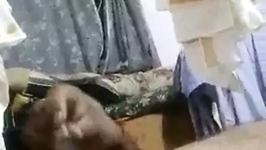Hint ayı oynama ile onun çük