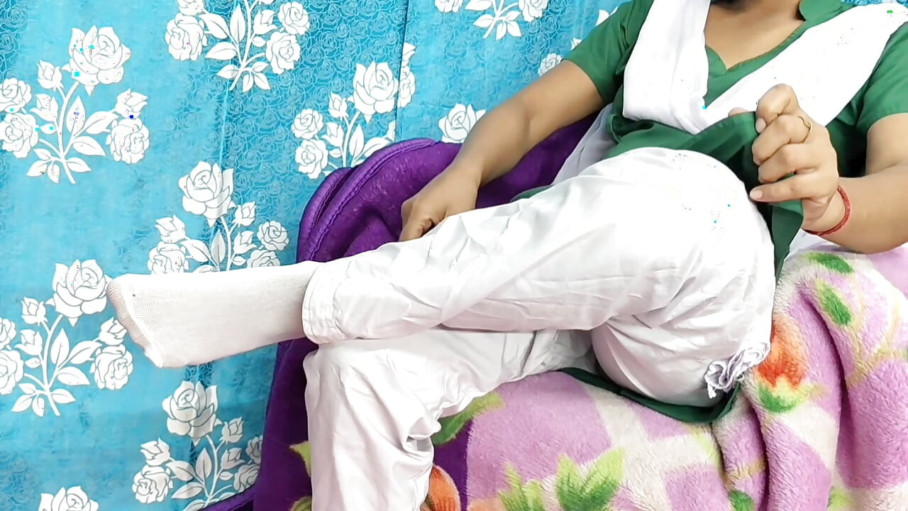 Indian desi cute school girls tight pussy xxx fuck, school girls tight pussy.mp4