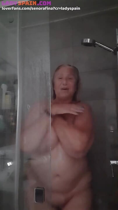 Take a Shower with the Horny Lady Fina, and Masturbate