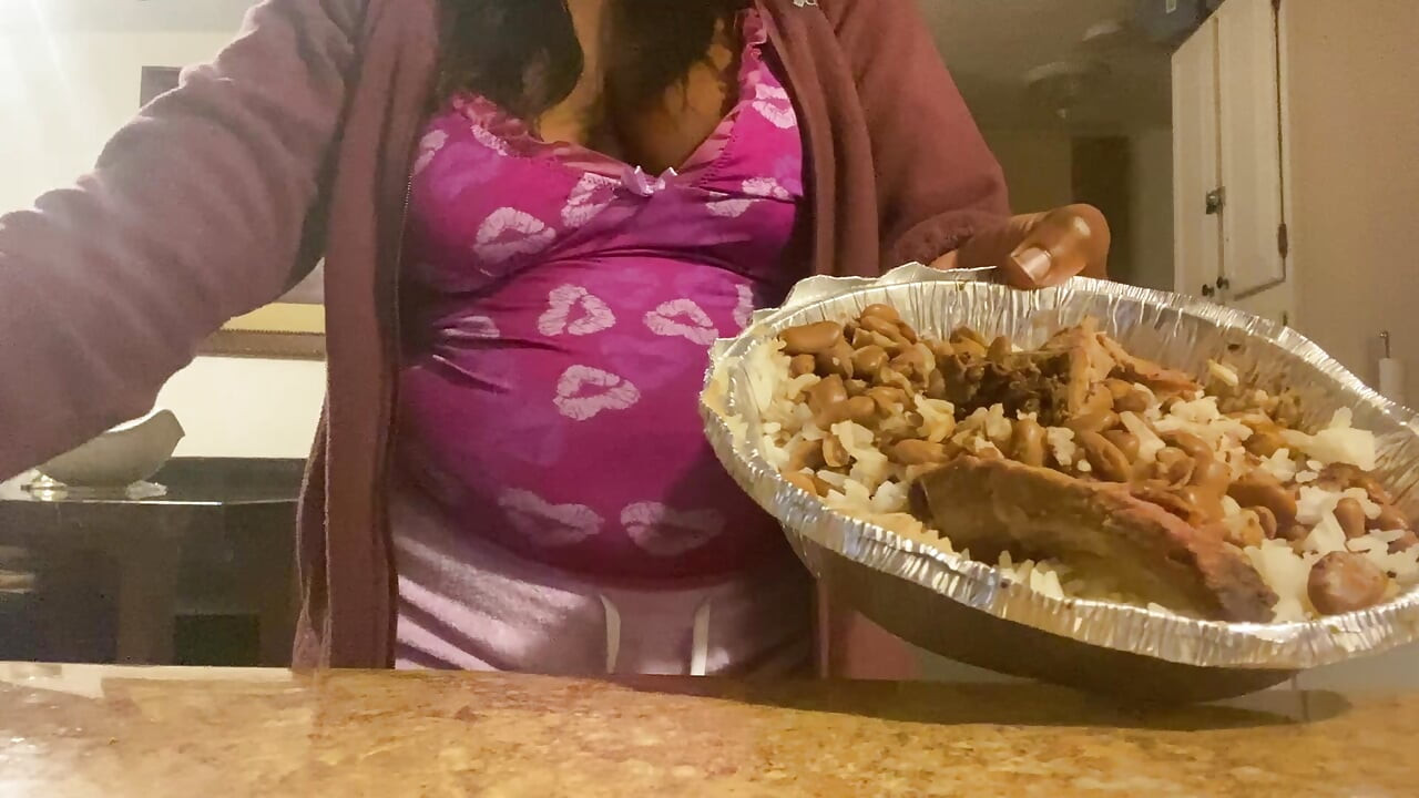 Mukbang Eating  Brazilian Food While Talking About My Goals (Come Chill With Me)
