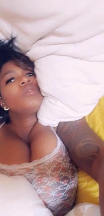 Jenny in Bed