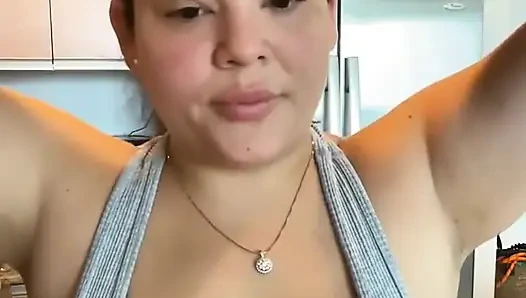 Dani Valentina ile canlı yayın
