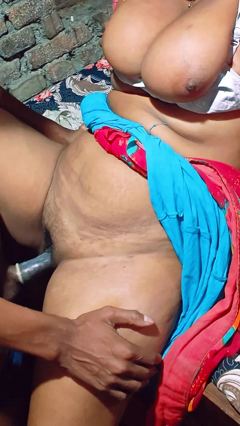 Indian village desi bhabhi sex video, desi bhabhi sex viral mms