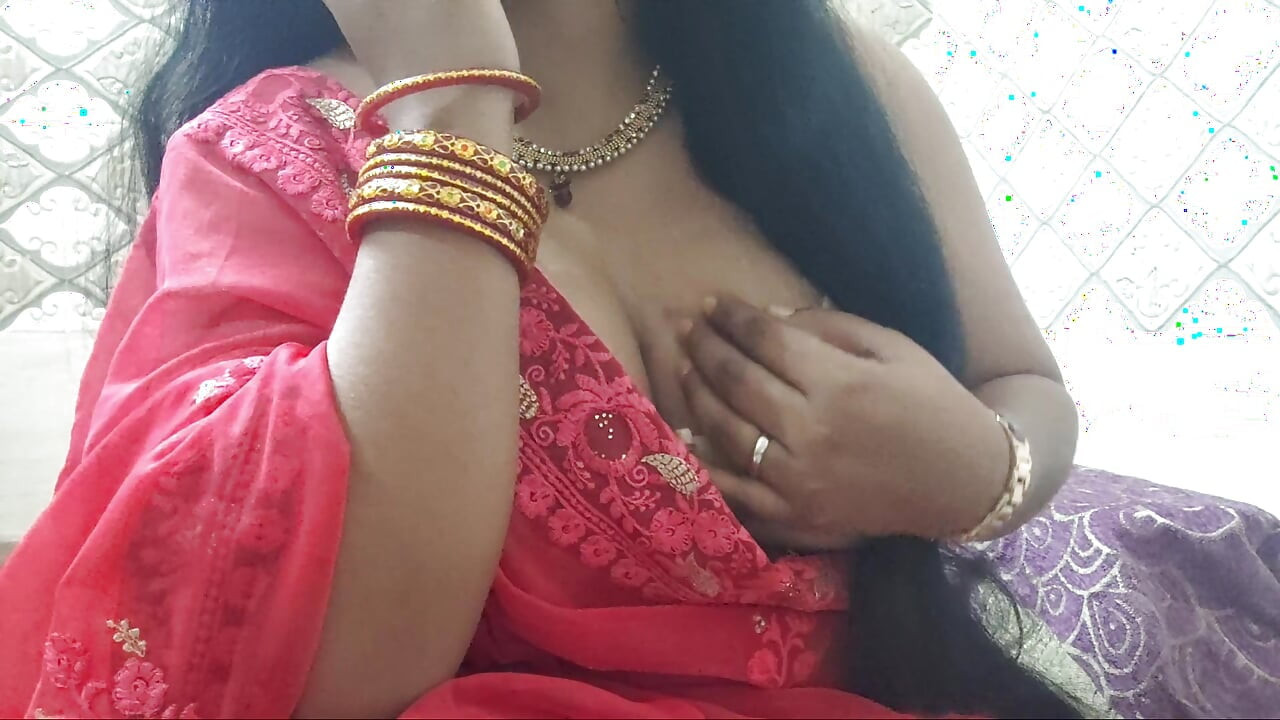 Bhabhi dikongkek dengan keras main peranan solo menjolok dan bercakap kotor