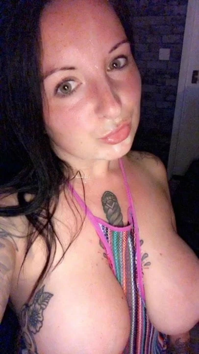 Cumshot on my tits