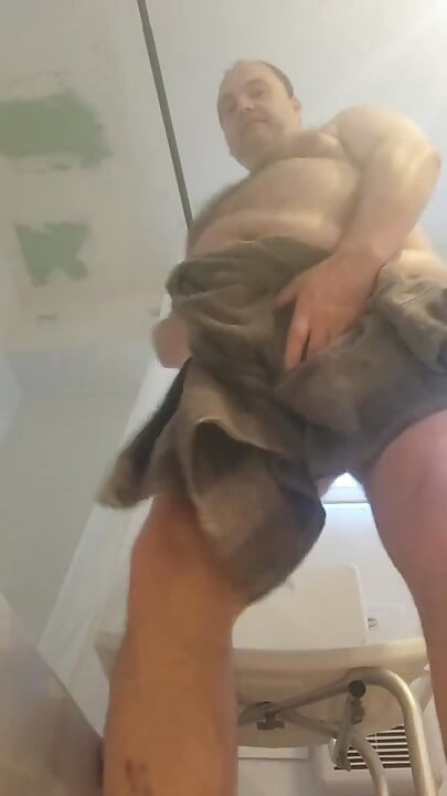 Tuširanje uživo na Cam4