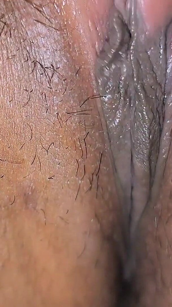 فتاة هندية جميلة اللعنة انها كس جبهة مورو للتدفئة | مقطع 1