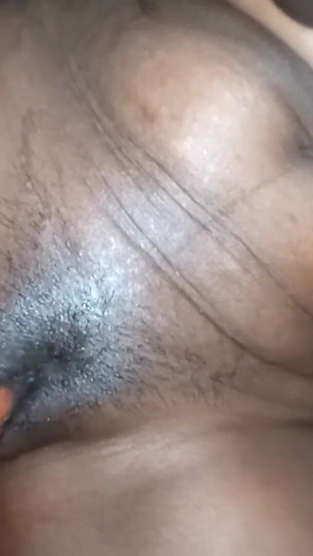 "Desi babir dildo seksi" ile çarpıcı an