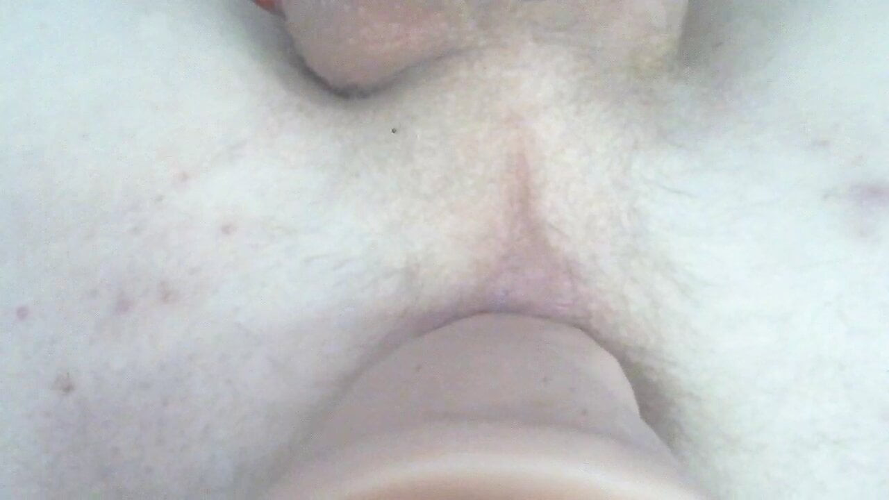 Deep anal with my fucking machine