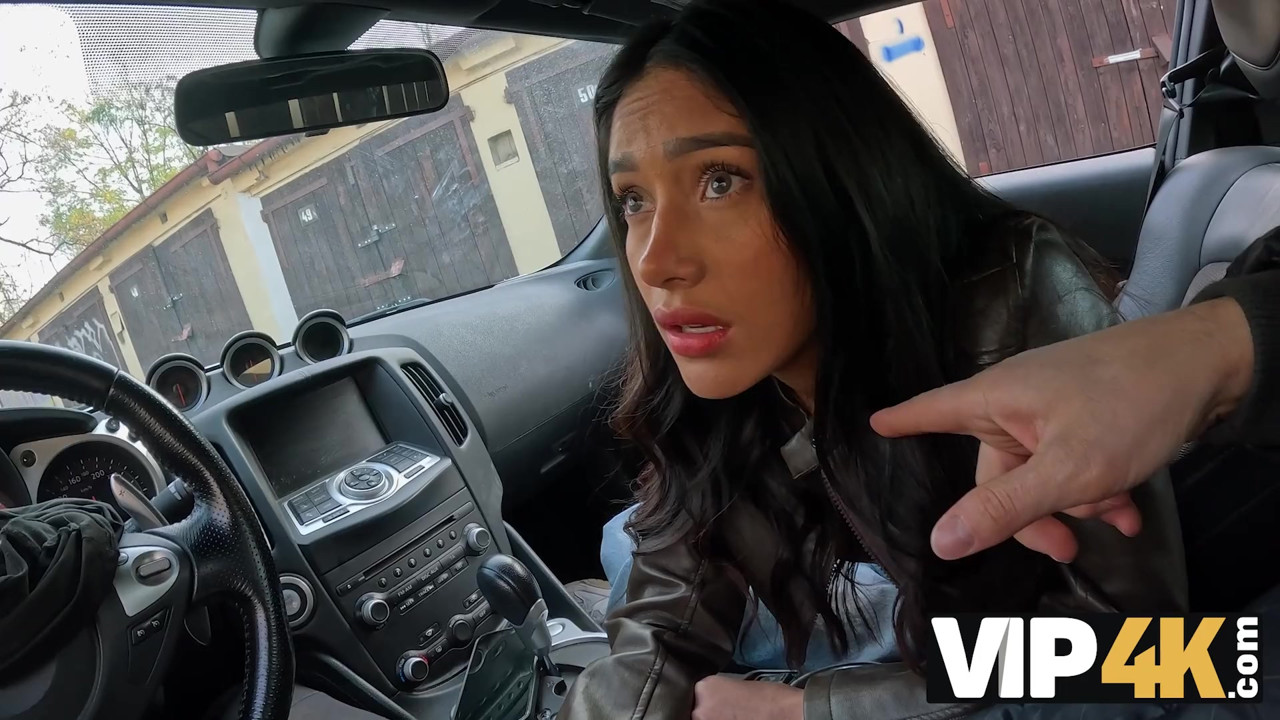 VIP4K. A hot Spanish Latina loves to Cheat on her Boyfriend for Money