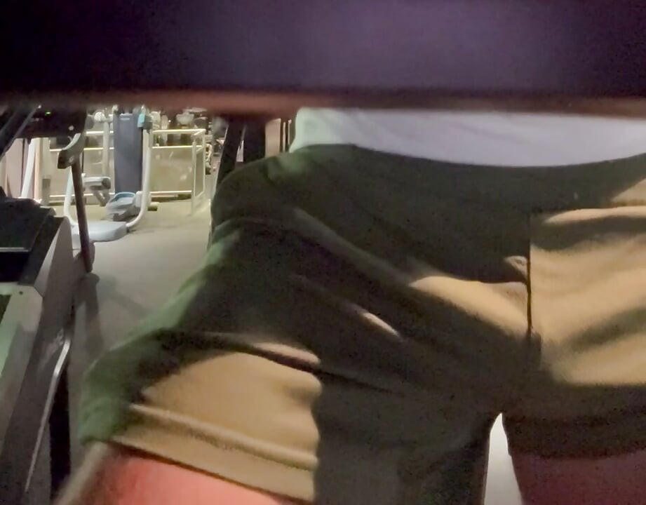 Commando sa Gym