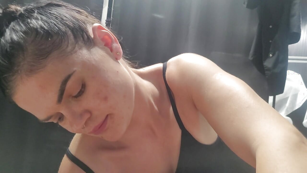 Bos Saya Memberikan Blowjob Untuk Saya Rehat Di Tempat Kerja. Si Dia Membuat Deepthoart dengan Urutan Prostat