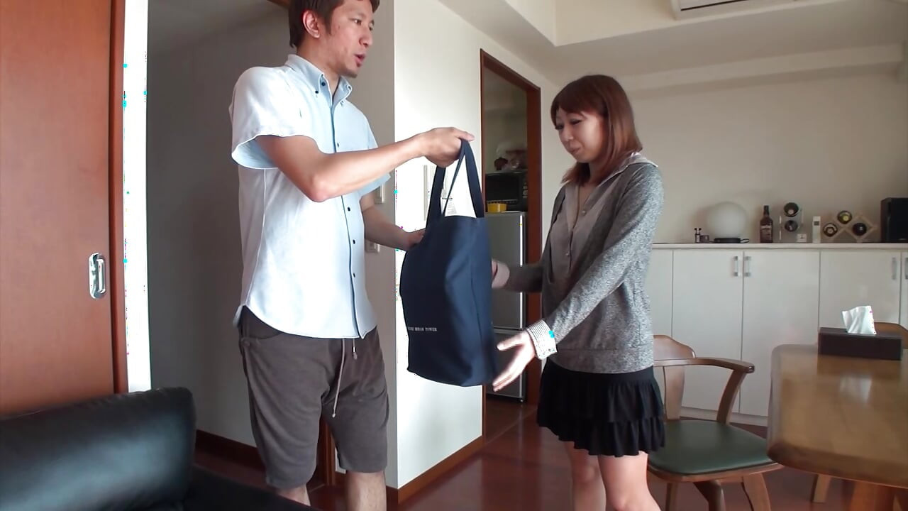 The Cute Japanese Girl Is Afraid That I Will Stick My Penis in It