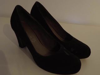 Die Schuhe meiner Schwester: Schwarze Arbeits-High Heels i 4k