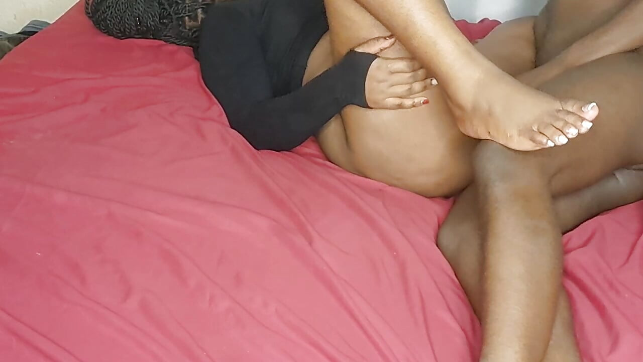 Castigando minha madrasta fodendo ela com tanta força