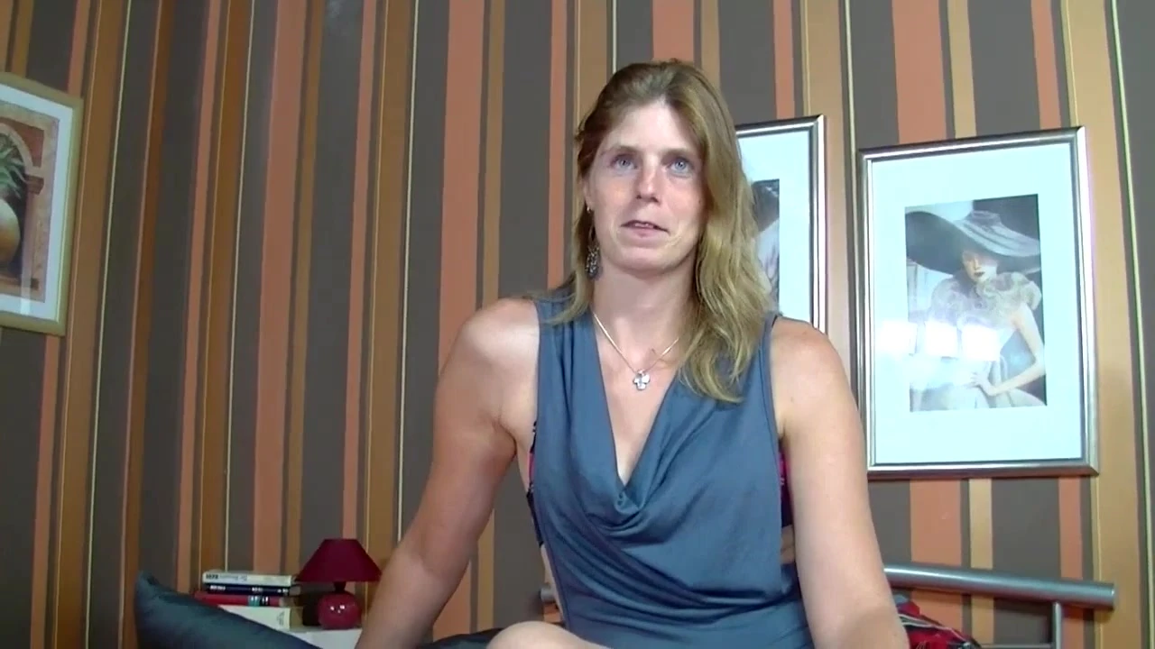 With her pussy stretched out by the sex toy she feels