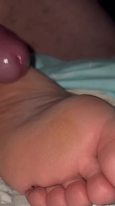 Unforgettable moment from "Amateur footfetish Cum on soles"