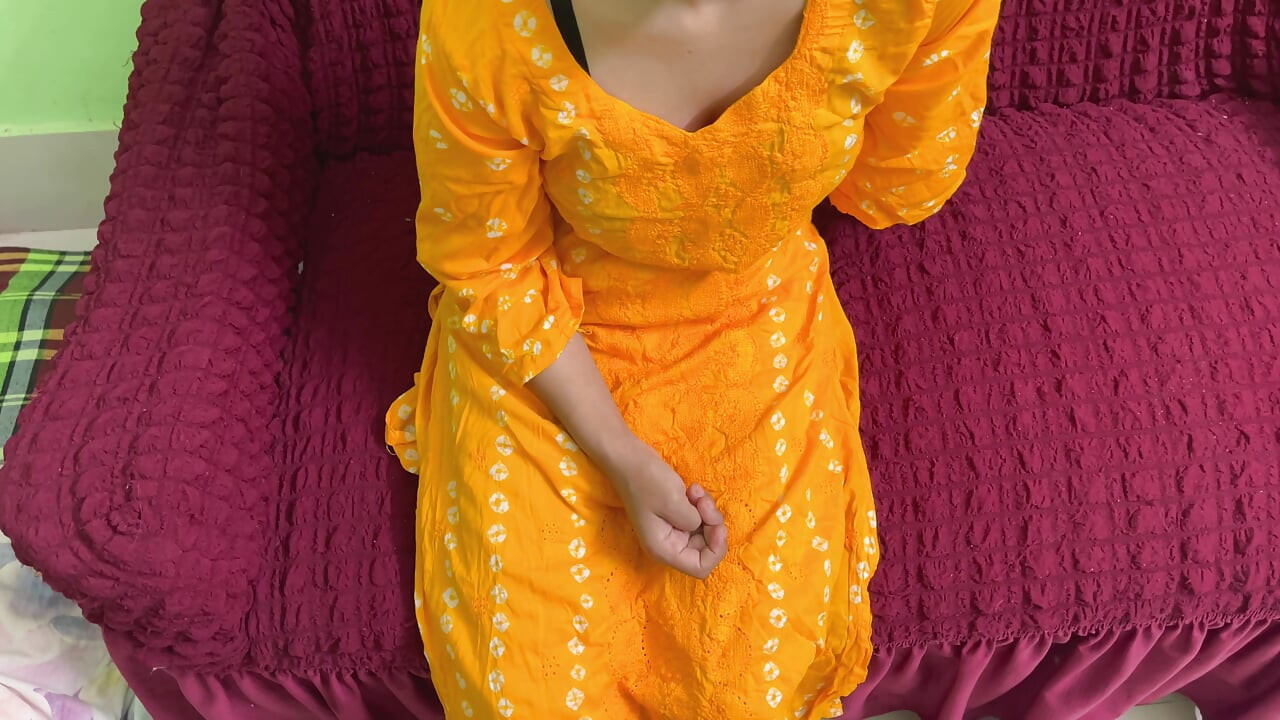 Bowdi acredita em mim, és a nossa Desi sunny Leone