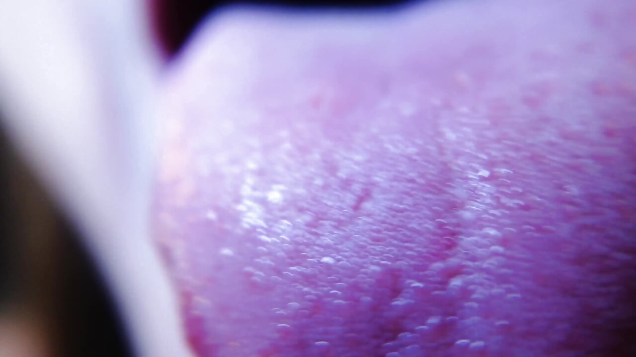 Uriașă erotică ingerată - Sugemb to My Charm 4K