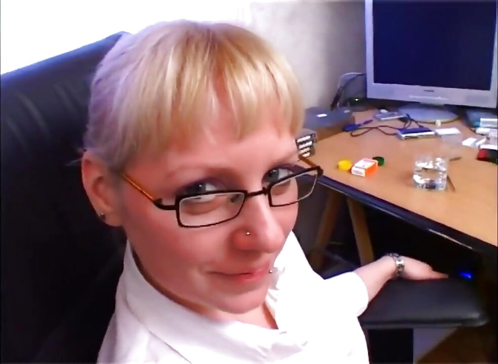 Lavandra May sexy blondýnka, která na první pohled vypadala tak stydlivě!
