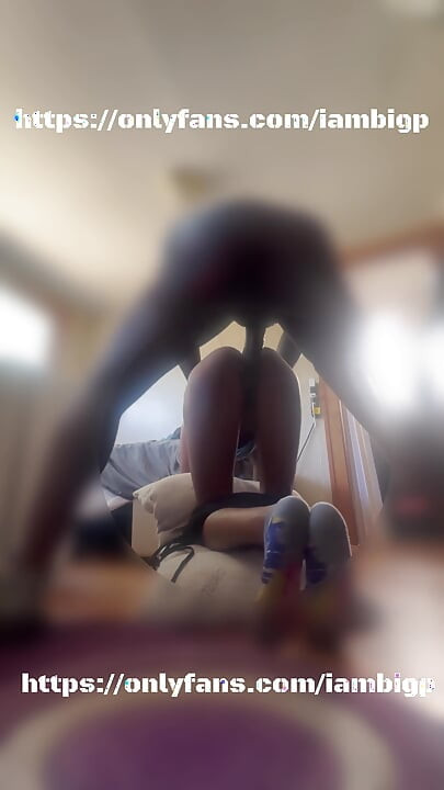 Monster lul beukt in mijn strakke poesje