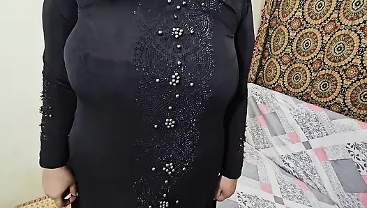 Man From U.s Convinced a Muslim Woman to Show Hairy Armpit