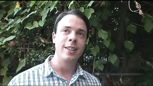 Junge brünette bekommt ihre heiße muschi hart geknallt