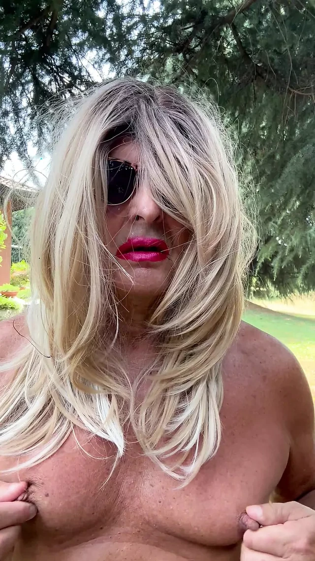 Culoness transgender
