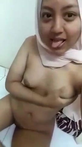 Sexy in hijab