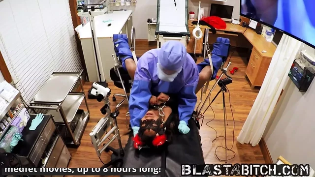 Minnie Rose Sucks Dick And Gets Pussy Blasted With Cum