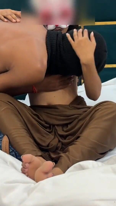 Seeing brother-in-law's thick cock, cute sexy sister-in-law made dirty gestures, brother-in-law took the opportunity to suck his black thick cock of sister-in-law xxx, porn, xvideos,sex | Clip 1