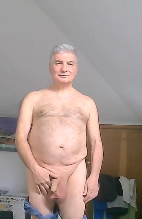 my body completely naked