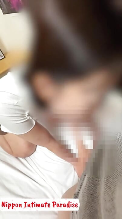 Aliança de casamento, sexo intenso profundo pelas costas. Traindo o marido, clímax duro! 1º