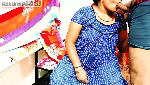 Une belle-mère indienne desi baise une desi indienne, voix claire en hindi, vidéo Full HD