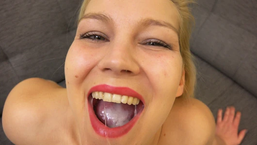 I wanked a cum bomb in my mouth after fucking